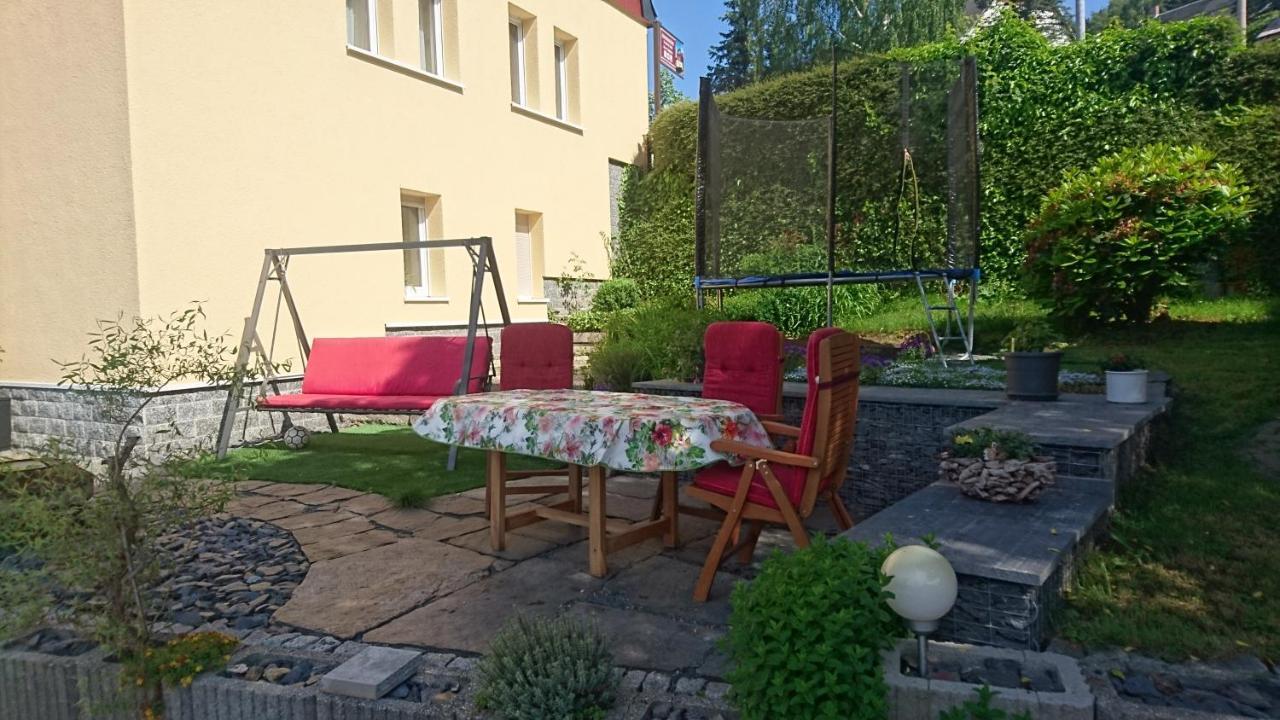 Ferienwohnung Mit Garten Und Spielplatz Klingenthal Dış mekan fotoğraf